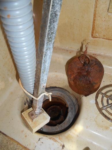 Bタイプ（鉄製）の排水口